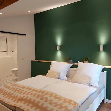 Gut Hansenhof Farm stay *